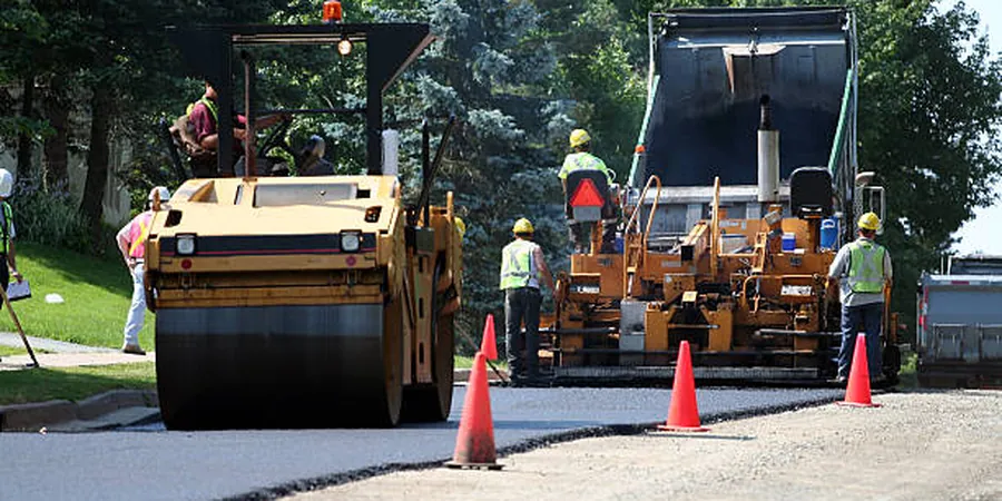 Flexible Pavement Design for Minneapolis Climates: Structural and Geotechnical Integration